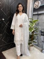 Embroidery 3 piece - Image 2